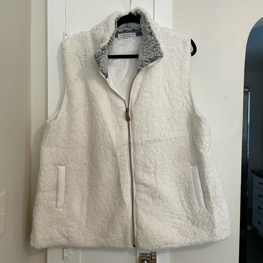White Soft Sherpa Vest - Plus Size